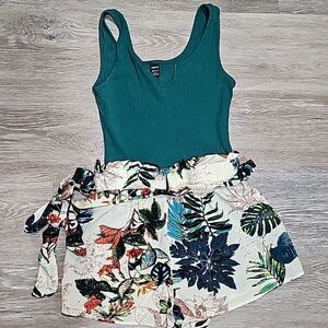 Tropical outfit